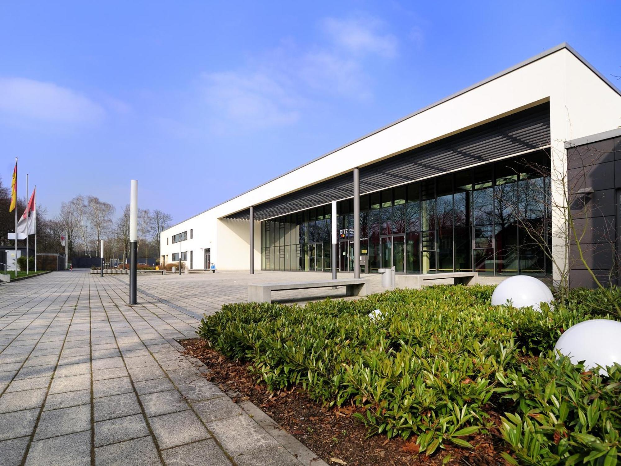 Sporthotel Borussia Duesseldorf Buitenkant foto