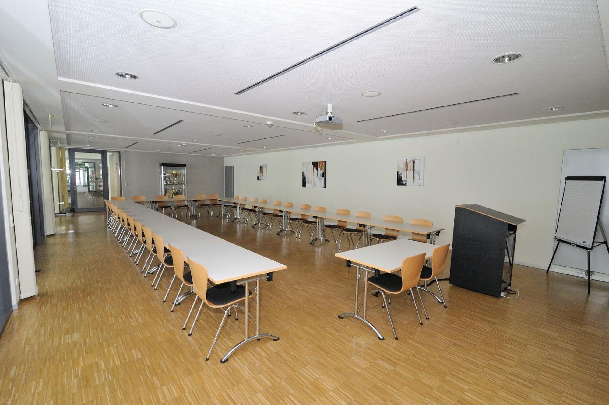 Sporthotel Borussia Duesseldorf Buitenkant foto